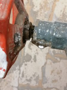 طرق كشف تسربات المياه بالرياض