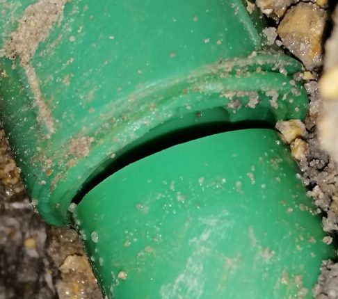 تهريب المياه من السقف