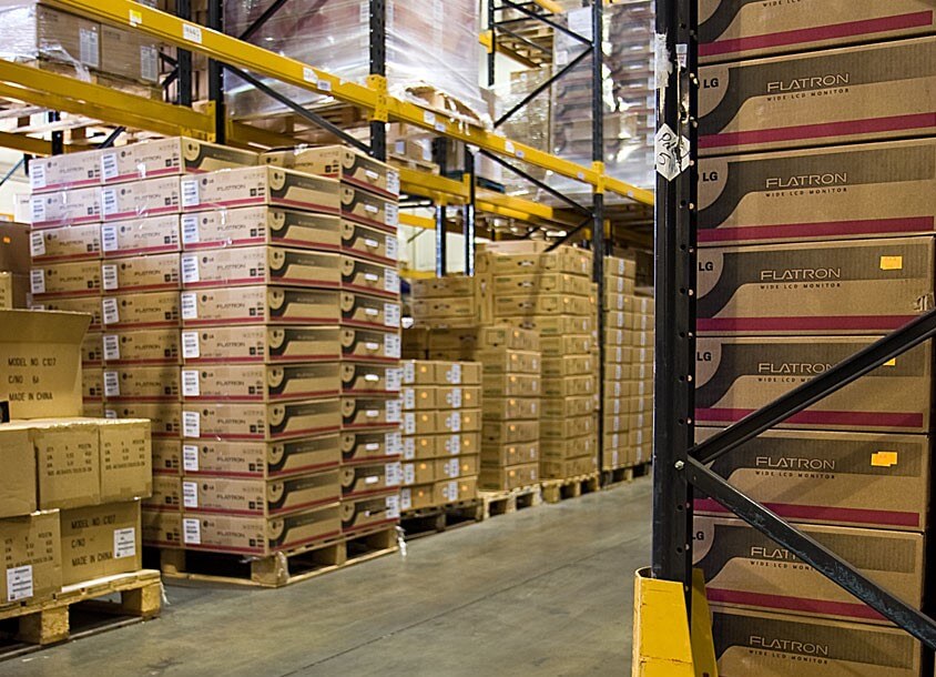 مستودع تخزين عفش